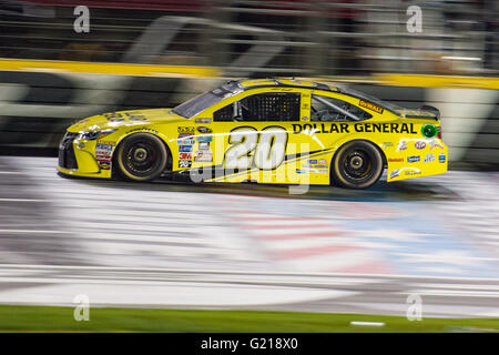 Concord, North Carolina, Spagna. 21 Maggio, 2016. Driver di NASCAR Matt Kenseth #20 durante la NASCAR Sprint Cup Series All-Star gara di sabato 21 maggio, 2016 a Charlotte Motor Speedway in concordia, NC. Credito: Cal Sport Media/Alamy Live News Foto Stock