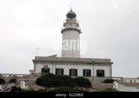 Una bella moody foto del faro di Cap de Formentor, Palma de Mallorca, Spagna, Mare, turismo, vacanze estate Foto Stock