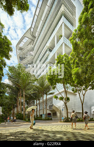Lee Kong Chian biblioteca di riferimento noto anche come l'edificio della Biblioteca Nazionale su Victoria Street, Singapore. Foto Stock