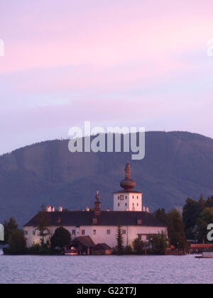 Austria - Gmunder. Castello d'acqua Orth sul lago Traun Foto Stock