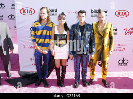 Las Vegas, NV, Stati Uniti d'America. 22 Maggio, 2016. 22 Maggio 2016 - Las Vegas NV - JinJoo Lee, Joe Jonas, Jack Lawless, Cole Whittle. 2016 Billboard Music Awards da T-Mobile Arena - Arrivi. Credito: mjt/AdMedia Credito: Mjt/AdMedia/ZUMA filo/Alamy Live News Foto Stock