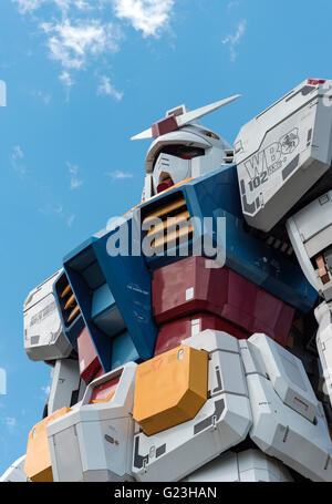 Gundam gigante robot statua, Odaiba (Daiba), Tokyo, Giappone Foto Stock