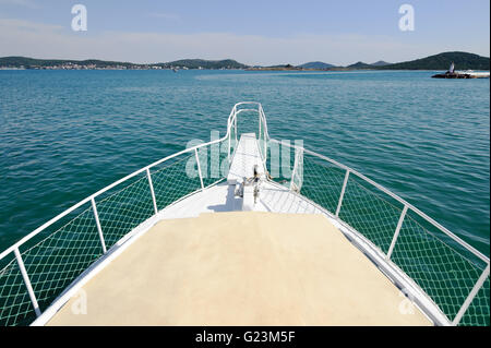 Yatch blue tour sul mare in Alibey Cunda island Ayvalik Balikesir la Turchia. Foto Stock