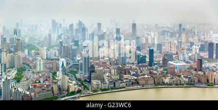 Panoramica aerea di Shanghai city centre Foto Stock