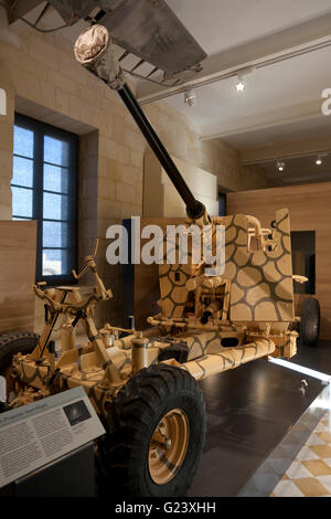 Una seconda Guerra Mondiale anti-aerei pistola presso il Museo di Guerra di Forte Sant'Elmo a La Valletta. Foto Stock