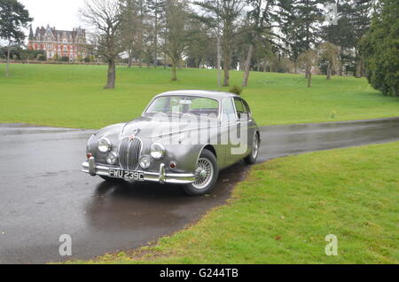 Mk 2 Jaguar a Chateau Impney, DROITWICH, WORCESTERSHIRE Foto Stock