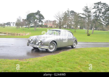 Mk 2 Jaguar a Chateau Impney, DROITWICH, WORCESTERSHIRE Foto Stock