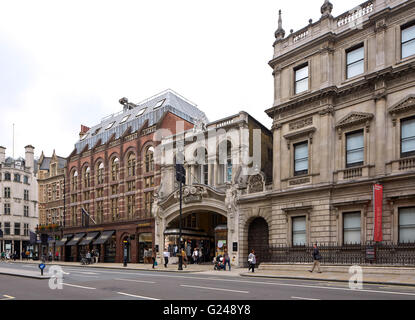 Vista esterna da Piccadilly. Burlington Arcade, Londra, Regno Unito. Architetto: n/a, 1819. Foto Stock