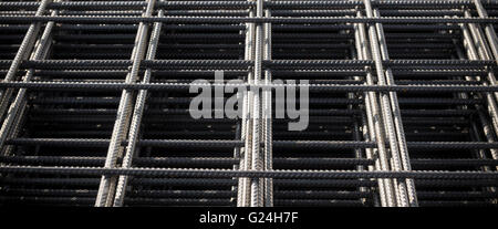 Primo piano del materasso in acciaio usato per calcestruzzo rebar nel settore della costruzione Foto Stock