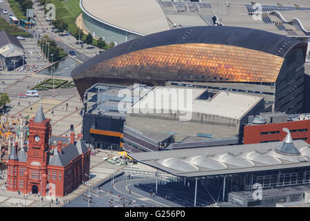 Una veduta aerea del Wales Millennium Centre Cardiff Bay Foto Stock