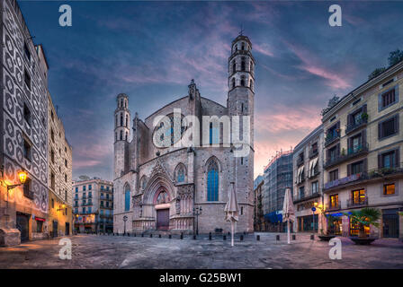 Cattedrale di Santa Maria del Mar in Ghotic quartiere di Barcellona Foto Stock