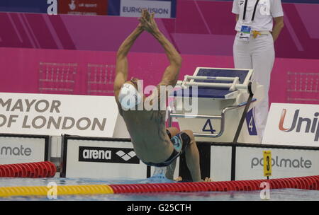 Londra, Inghilterra: Maggio 19, 2016 Camille Lacourt nuotatore francese campione europeo 50 dorso a Londra Foto Stock