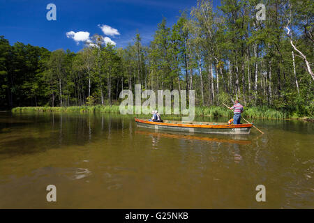 Krutynia rafting sul fiume, la Masuria regione, Polonia, Europa Foto Stock