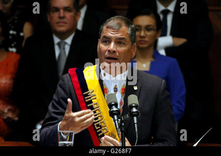 Quito, Ecuador. Xxiv Maggio, 2016. Ecuatorian Presidente Rafael Correa offre la sua ultima relazione alla Nazione prima Assemblea Nazionale a Quito, capitale dell'Ecuador, il 24 maggio 2016. Credito: ANDES/Xinhua/Alamy Live News Foto Stock