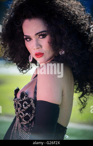 Sydney, Australia. 25 Maggio, 2016. Ladyboys durante la Thailandia Ladyboy Superstars Cabaret foto chiamata prima della loro performance nei Cabaret Big Top di Fox Studios. Credito: Hugh Peterswald/Pacific Press/Alamy Live News Foto Stock