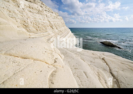 Marna bianca rupe di la Scala dei Turchi (Scala dei Turchi.), Realmonte, Sicilia, Italia Foto Stock