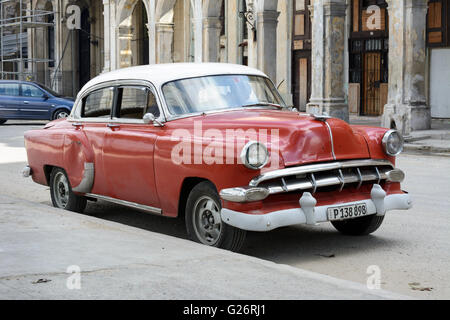 Vintage americano auto (Chevrolet) a l'Avana, Cuba Foto Stock