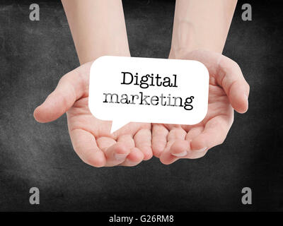 Il marketing digitale scritto su un speechbubble Foto Stock