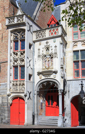 Il Porter's House - Pijndershuisje o Rijkepijndershuisje (1470) a Bruges, Belgio Foto Stock