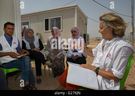 MSF salute mentale attività Alwan in un campo di rifugiati in Iraq settentrionale Foto Stock