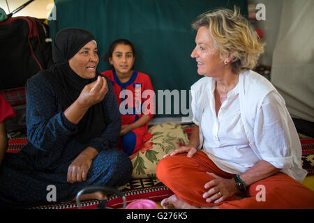 MSF salute mentale attività Alwan in un campo di rifugiati in Iraq settentrionale Foto Stock