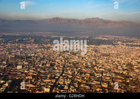 Vista di Peshawar, capitale del Khyber Pakhtunkhwa provincia del Pakistan Foto Stock