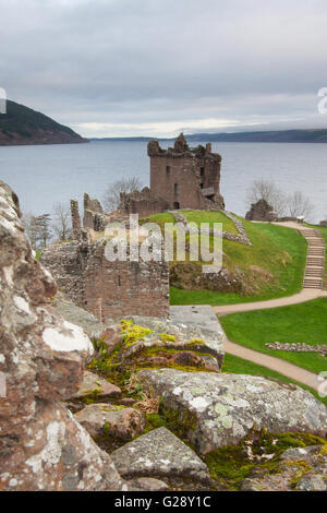 Antico Castello Urquhart, sul Loch Ness in Scozia. Foto Stock