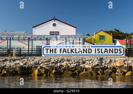 Un segno di benvenuto al porto di Stanley, Est Isole Falkland, British territorio d oltremare. Foto Stock