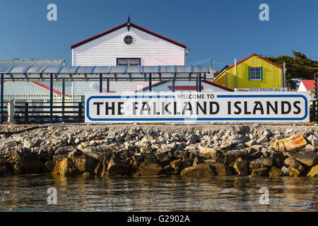 Un segno di benvenuto al porto di Stanley, Est Isole Falkland, British territorio d oltremare. Foto Stock