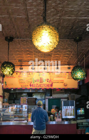 Due scarponi Pizza in Hell's Kitchen, NEW YORK Foto Stock
