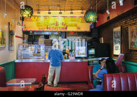 Due scarponi Pizza in Hell's Kitchen, NEW YORK Foto Stock