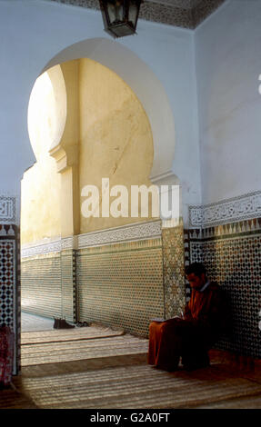 All'interno del mausoleo del sultano Moulay Idriss, Meknes, Marocco Foto Stock