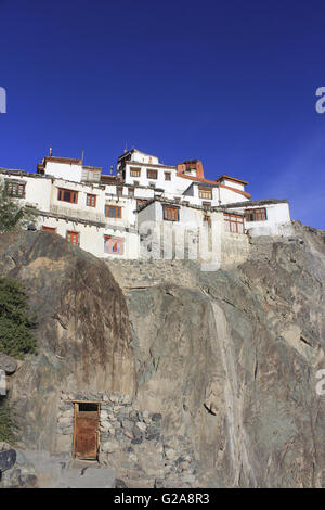 Diskit monastero o Diskit Gompa è la più antica e più grande monastero buddista. Valle di Nubra del Ladakh, India. Foto Stock