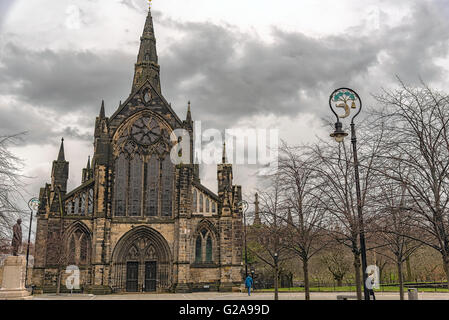 Glasgow St Mungo cattedrale. Fondata nel XII secolo era uno dei pochi chiesa scozzese degli edifici per sopravvivere la Reforma Foto Stock