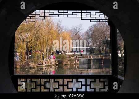 Paesaggio in umile Administrator's Garden, Suzhou, provincia dello Jiangsu, Cina Foto Stock