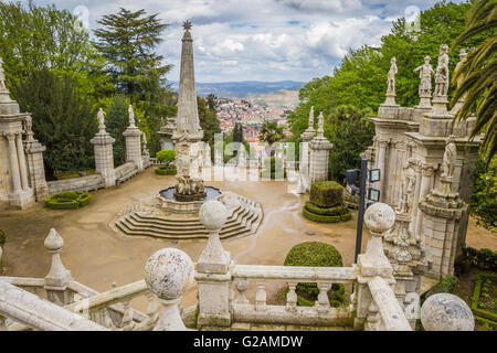 Le scale del Santuario di Nostra Signora di Remedios in Lamego, Portogallo Foto Stock