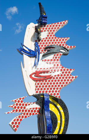 Testa di Barcellona, la scultura di Roy Lichtenstein, Moll de Fusta, Barcellona, in Catalogna, Spagna Foto Stock