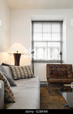 Walden House, Marylebone High Street. Vista di un salotto con arredamento tradizionale. Foto Stock