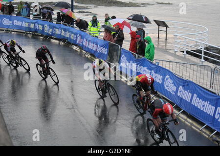 Aberystwyth, Wales, Regno Unito. 27 Maggio, 2016. Il Pearl Izumi tour della serie professionale cycle race venerdì 27 maggio 2016 Credit: mike davies/Alamy Live News Foto Stock