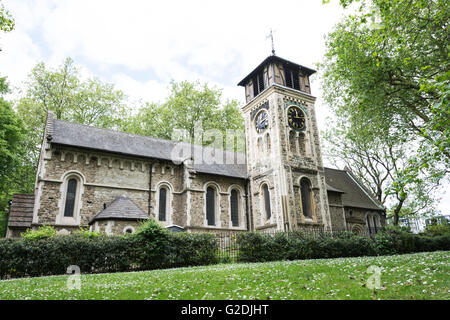 St Pancras vecchia chiesa e parte del sagrato, London, England, Regno Unito Foto Stock
