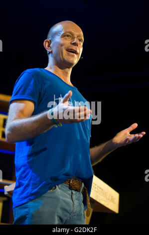 Steve Hilton academic & ex consigliere politico di parlare sul palco a Hay Festival 2016. Foto Stock