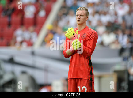 Augsburg, Germania. 29 Maggio, 2016. Portiere tedesco Bernd Leno durante la international amichevole tra Germania e Slovacchia a WWK-Arena di Augsburg, Germania, 29 maggio 2016. Foto: ANDREAS GEBERT/dpa/Alamy Live News Foto Stock