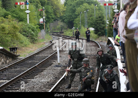 Ramsbottom, UK. 29 Maggio, 2016. Battaglia reenactors vestito in tedesco uniformi in Ramsbottom, REGNO UNITO, 29 maggio 2016 Credit: Barbara Cook/Alamy Live News Foto Stock