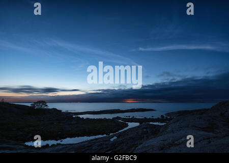 Notte arriva a Länsi-Toukki isola, Helsinki, Finlandia, Europa, UE Foto Stock