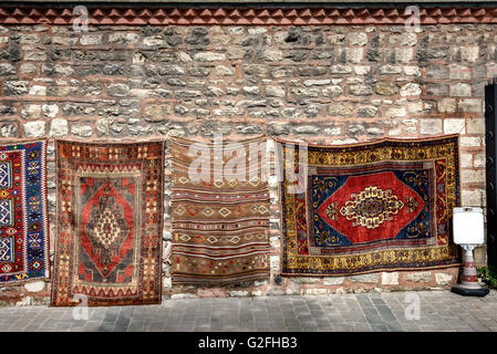 Fatto a mano tappeti turchi sono famosi in tutto il mondo e sono intessute in diverse regioni della Turchia. Foto Stock