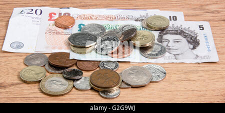 Pila di denaro del Regno Unito Foto Stock