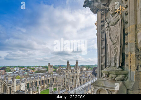 La città di Oxford All Souls College visto dalla torre di Santa Maria Vergine Chiesa Foto Stock