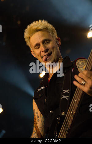 Bologna, Italia 6 Giugno 2013 Metallica si esibisce dal vivo a Unipol Arena. © Davide Merli / Alamy Live News Foto Stock