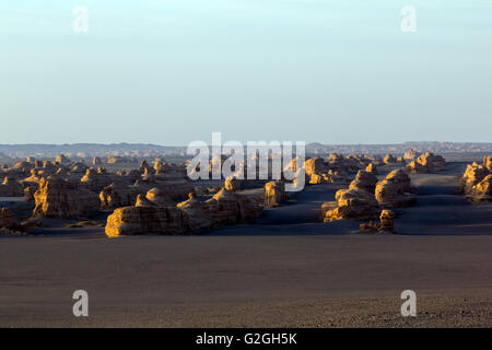 Parco geologico di Yardang o parco geologico nazionale di Dunhuang, UNESCO, provincia di Gansu, Cina. Foto Stock