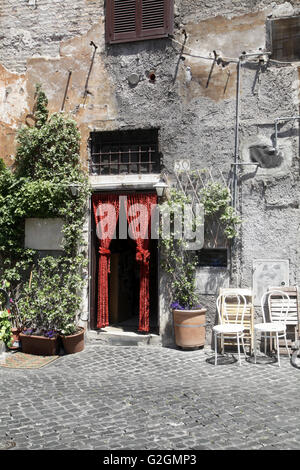 Ingresso di un tradizionale ristorante italiano in Italia a Roma Foto Stock